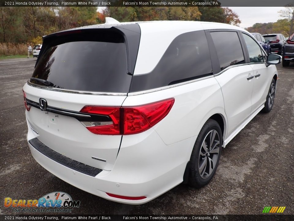 2021 Honda Odyssey Touring Platinum White Pearl / Black Photo #5