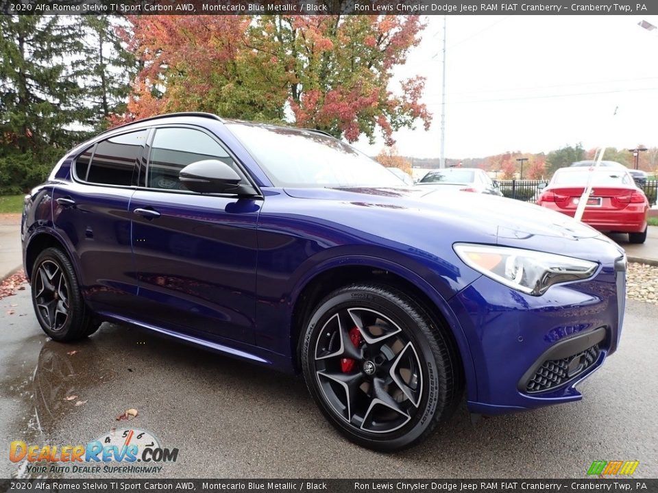 Front 3/4 View of 2020 Alfa Romeo Stelvio TI Sport Carbon AWD Photo #3