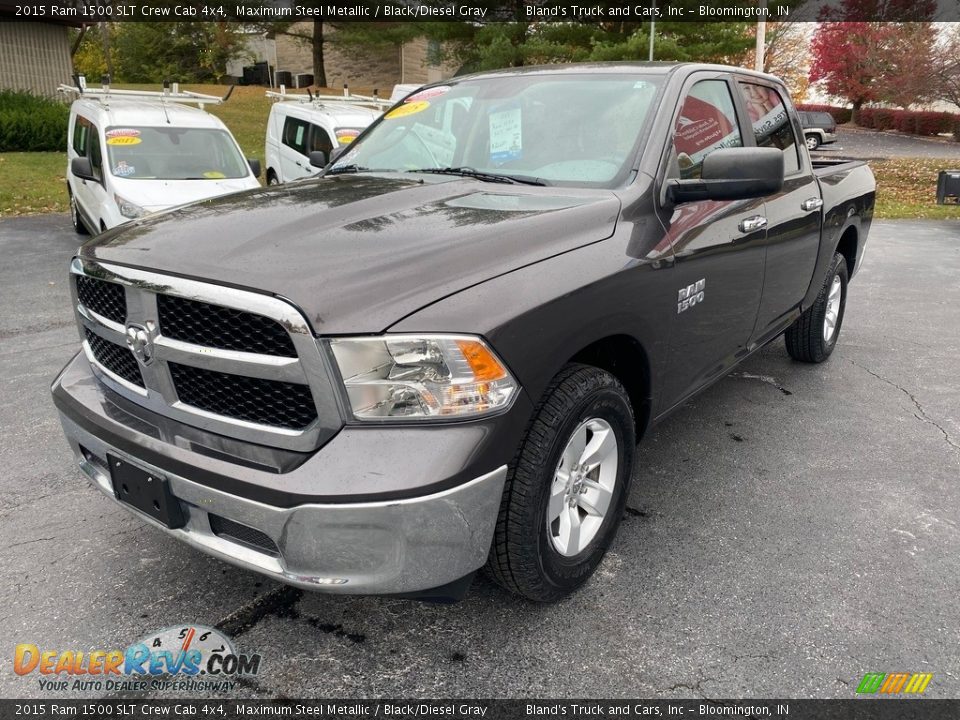 Front 3/4 View of 2015 Ram 1500 SLT Crew Cab 4x4 Photo #2