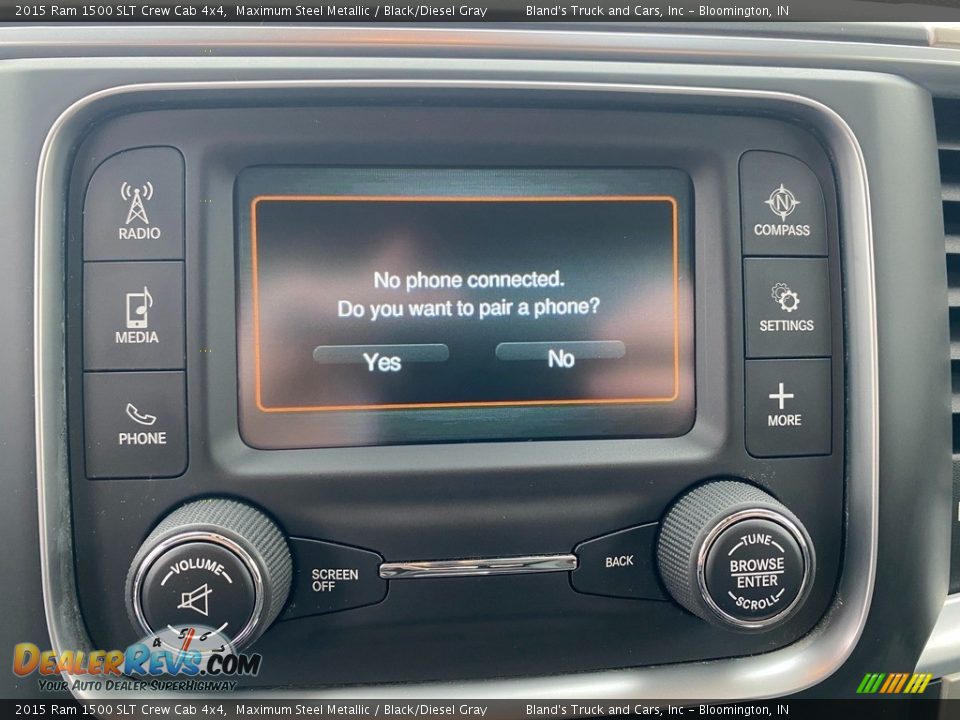 Controls of 2015 Ram 1500 SLT Crew Cab 4x4 Photo #17