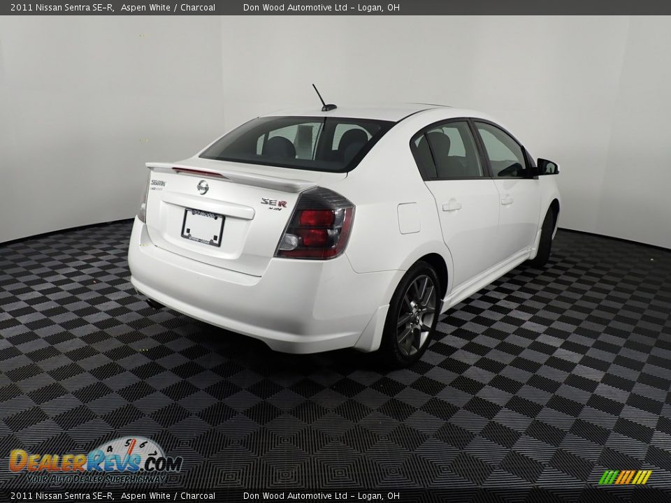 2011 Nissan Sentra SE-R Aspen White / Charcoal Photo #16