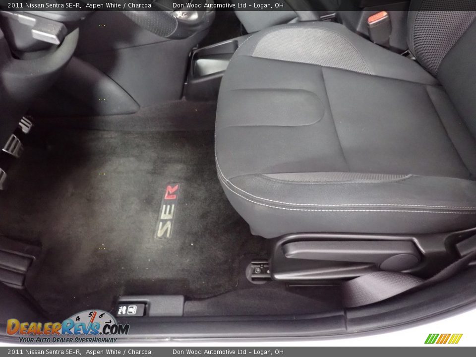 Front Seat of 2011 Nissan Sentra SE-R Photo #21