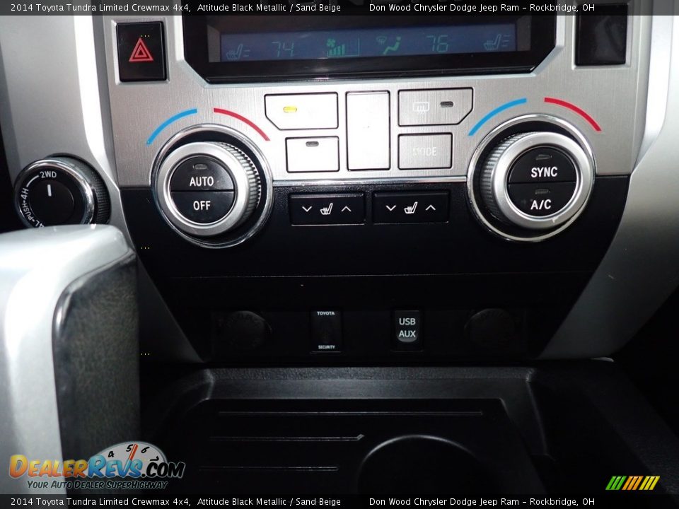 2014 Toyota Tundra Limited Crewmax 4x4 Attitude Black Metallic / Sand Beige Photo #31