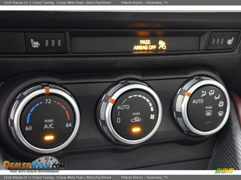 Controls of 2016 Mazda CX-3 Grand Touring Photo #23
