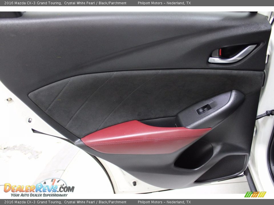 Door Panel of 2016 Mazda CX-3 Grand Touring Photo #27