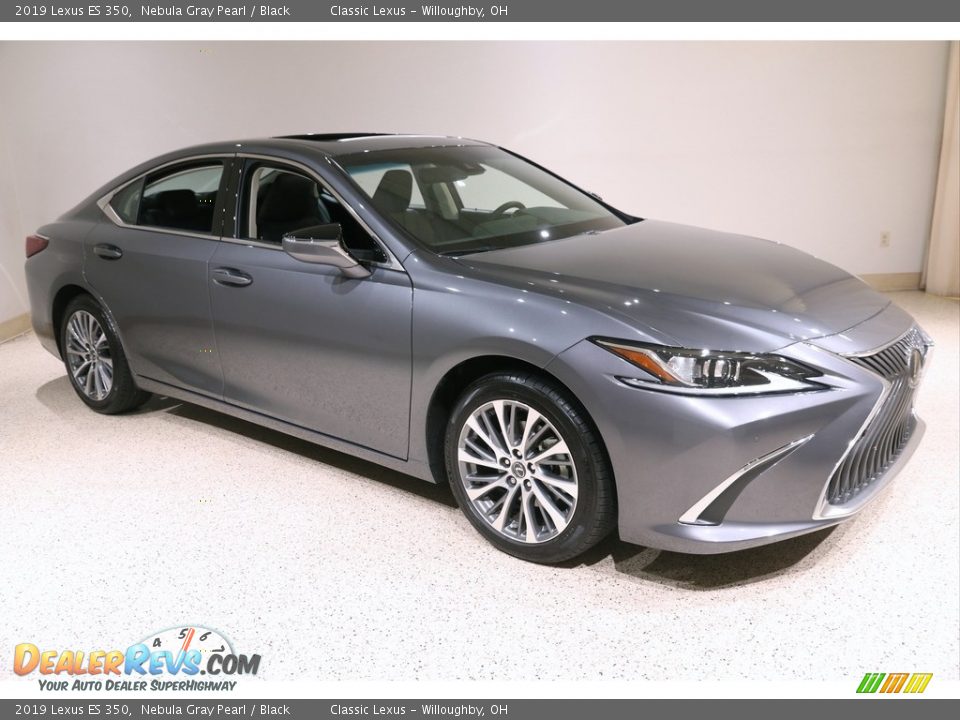 Front 3/4 View of 2019 Lexus ES 350 Photo #1