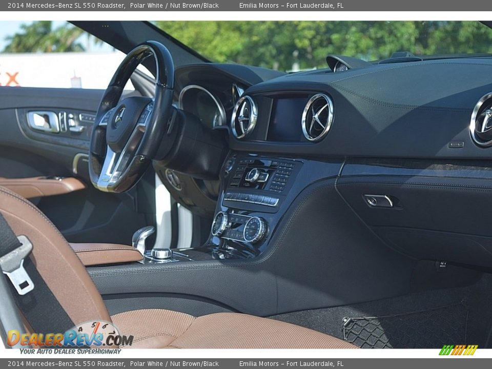 2014 Mercedes-Benz SL 550 Roadster Polar White / Nut Brown/Black Photo #38