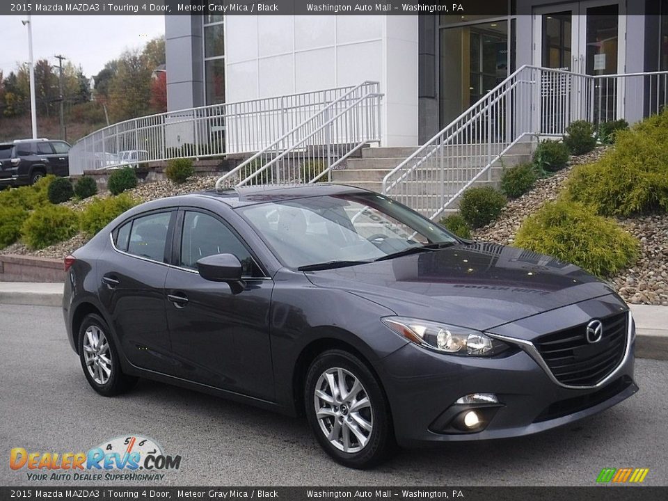 Front 3/4 View of 2015 Mazda MAZDA3 i Touring 4 Door Photo #1