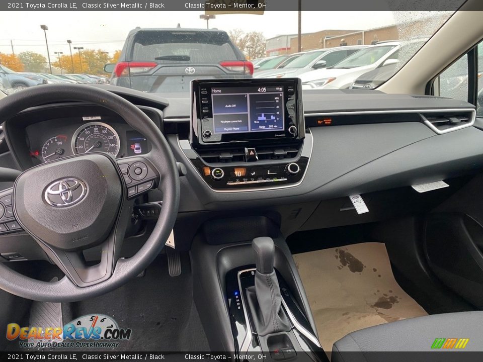 2021 Toyota Corolla LE Classic Silver Metallic / Black Photo #4