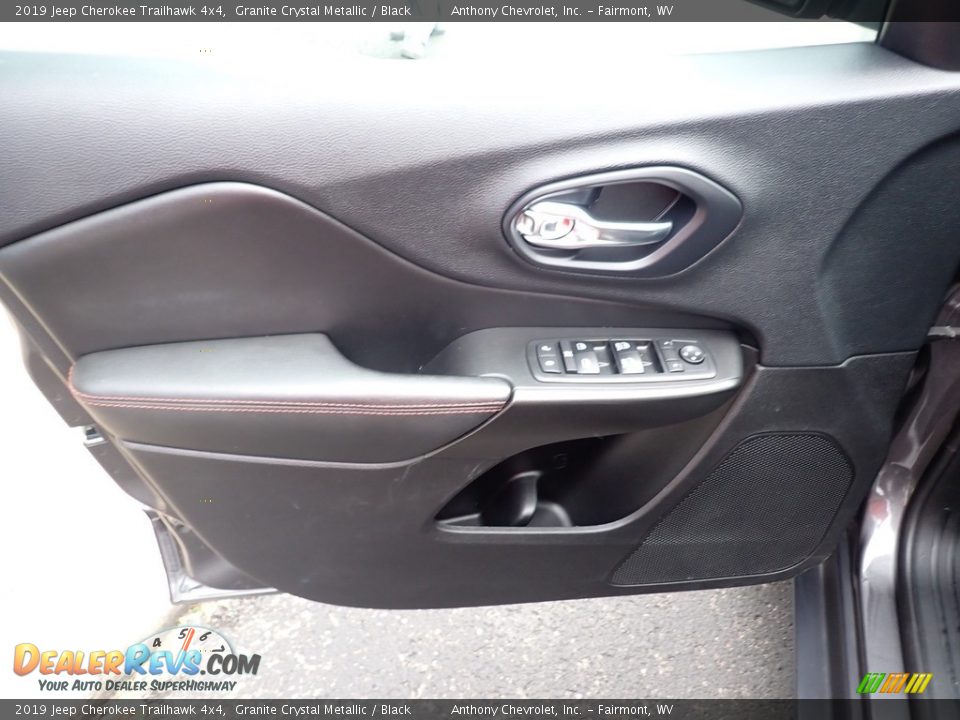2019 Jeep Cherokee Trailhawk 4x4 Granite Crystal Metallic / Black Photo #12