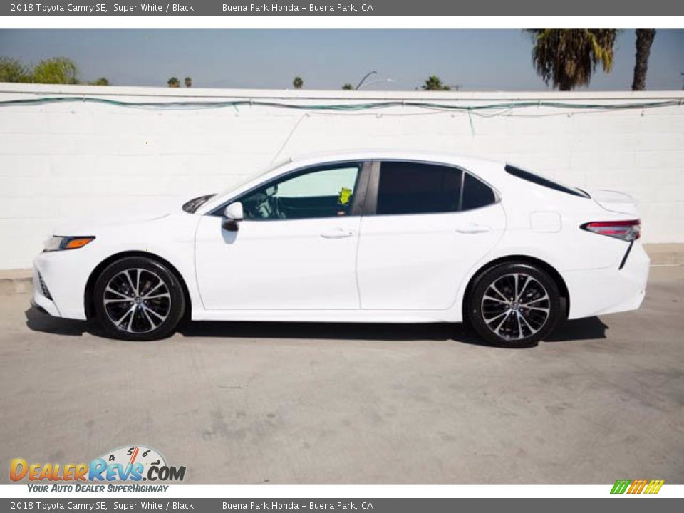 2018 Toyota Camry SE Super White / Black Photo #10
