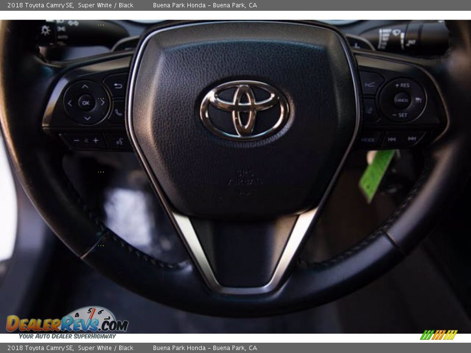 2018 Toyota Camry SE Super White / Black Photo #15