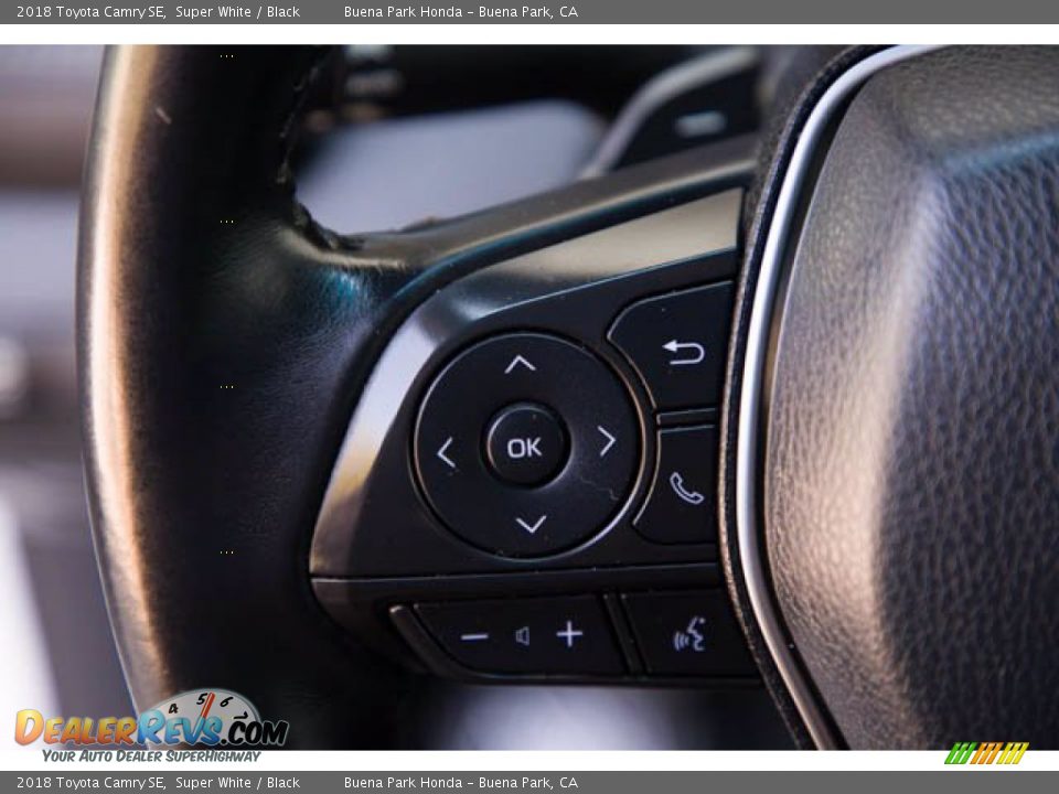 2018 Toyota Camry SE Super White / Black Photo #16
