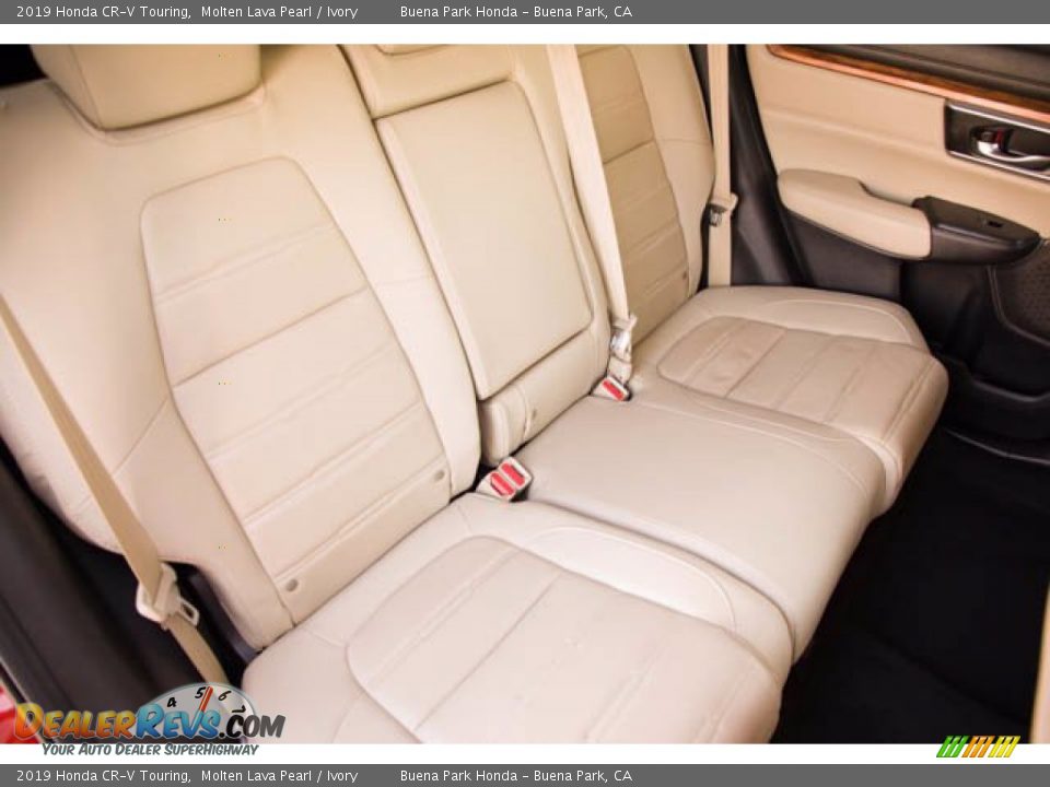 2019 Honda CR-V Touring Molten Lava Pearl / Ivory Photo #22