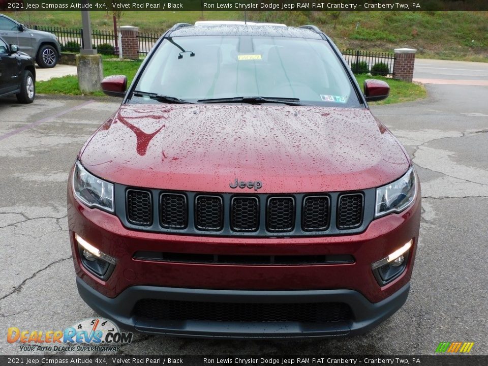 2021 Jeep Compass Altitude 4x4 Velvet Red Pearl / Black Photo #2