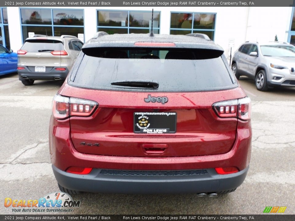 2021 Jeep Compass Altitude 4x4 Velvet Red Pearl / Black Photo #6