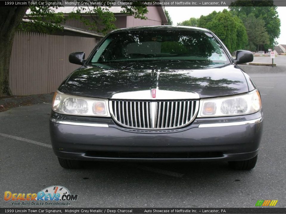 1999 Lincoln Town Car Signature Midnight Grey Metallic / Deep Charcoal Photo #2