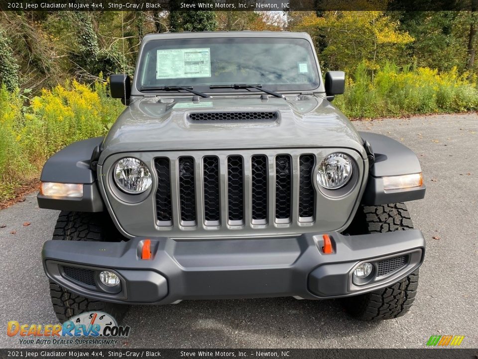 Sting-Gray 2021 Jeep Gladiator Mojave 4x4 Photo #3