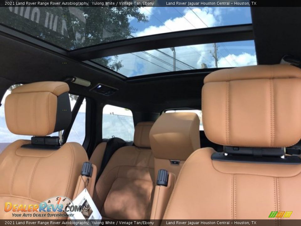 Sunroof of 2021 Land Rover Range Rover Autobiography Photo #29