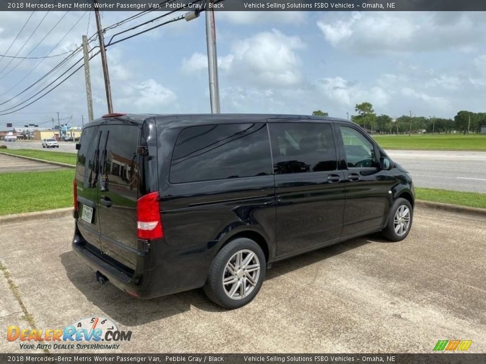 2018 Mercedes-Benz Metris Worker Passenger Van Pebble Gray / Black Photo #3