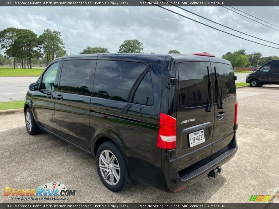 2018 Mercedes-Benz Metris Worker Passenger Van Pebble Gray / Black Photo #4