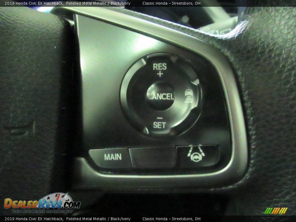 2019 Honda Civic EX Hatchback Polished Metal Metallic / Black/Ivory Photo #32