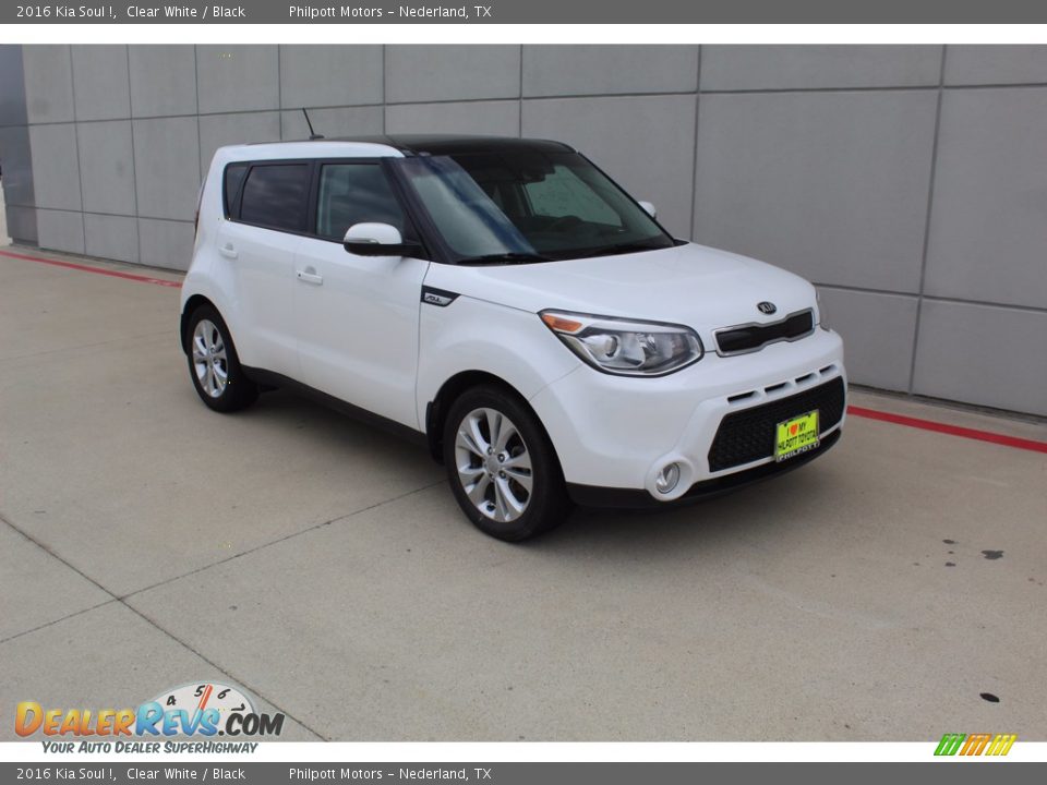 2016 Kia Soul ! Clear White / Black Photo #2