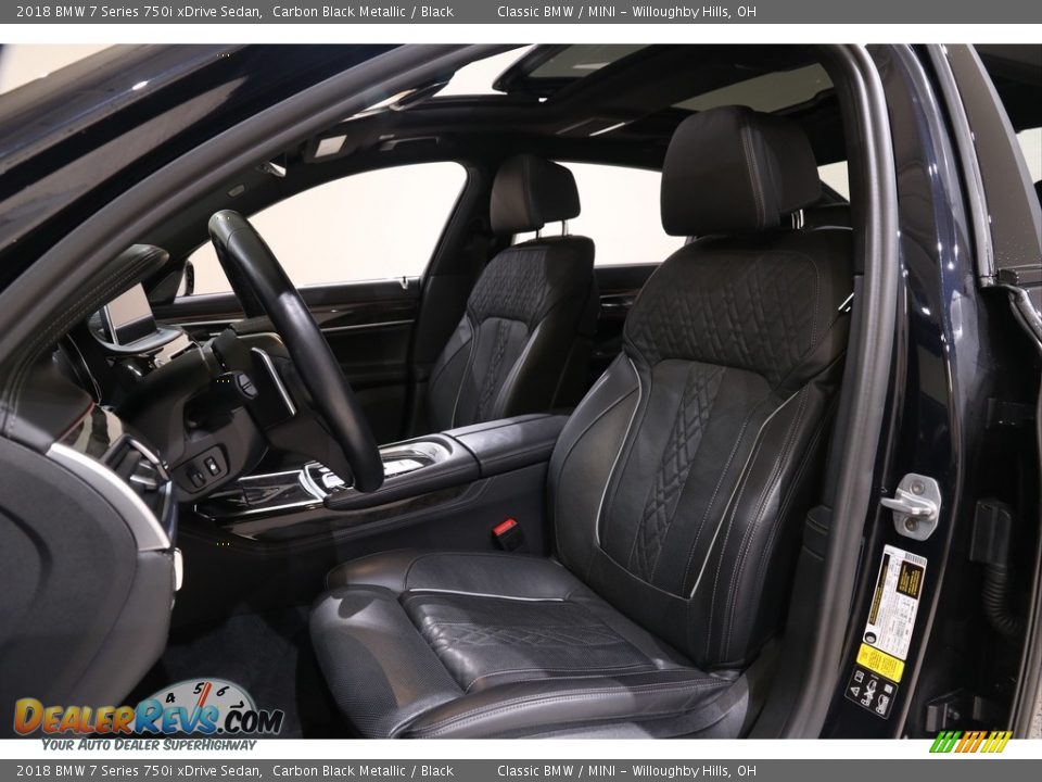 Front Seat of 2018 BMW 7 Series 750i xDrive Sedan Photo #9