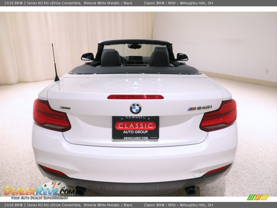 2018 BMW 2 Series M240i xDrive Convertible Mineral White Metallic / Black Photo #33