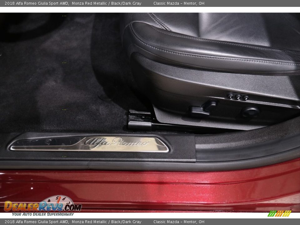 2018 Alfa Romeo Giulia Sport AWD Monza Red Metallic / Black/Dark Gray Photo #8