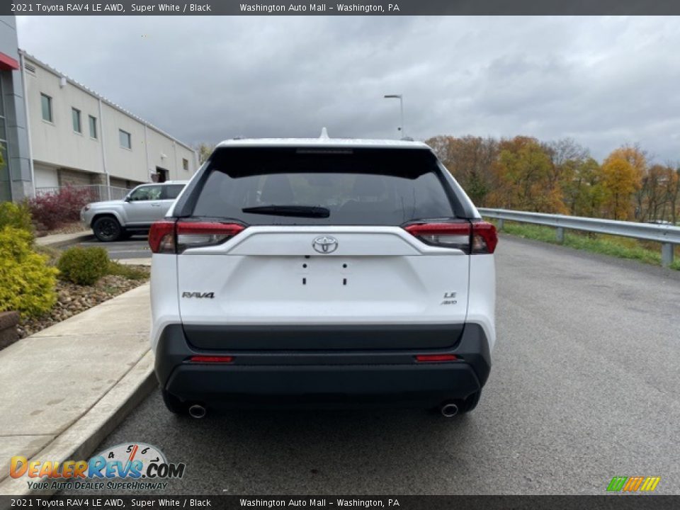 2021 Toyota RAV4 LE AWD Super White / Black Photo #14