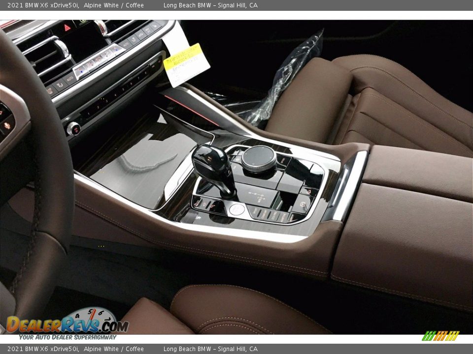 Controls of 2021 BMW X6 xDrive50i Photo #8