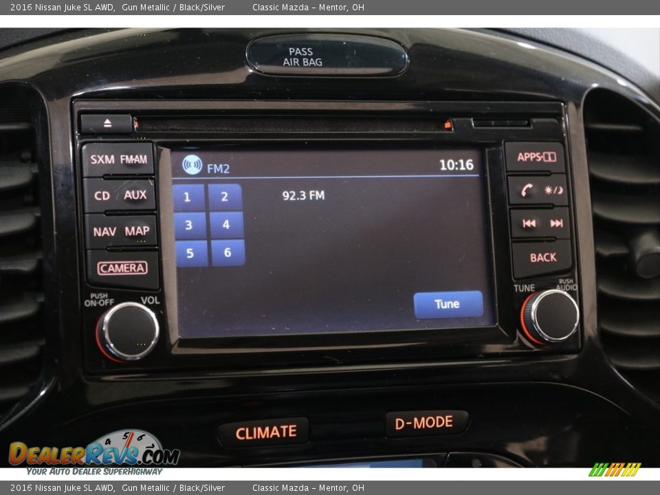 2016 Nissan Juke SL AWD Gun Metallic / Black/Silver Photo #12