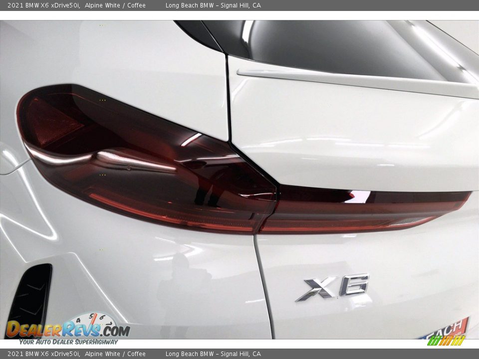 2021 BMW X6 xDrive50i Alpine White / Coffee Photo #15