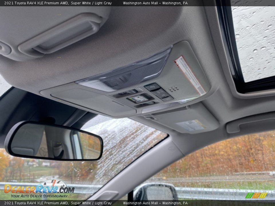2021 Toyota RAV4 XLE Premium AWD Super White / Light Gray Photo #19