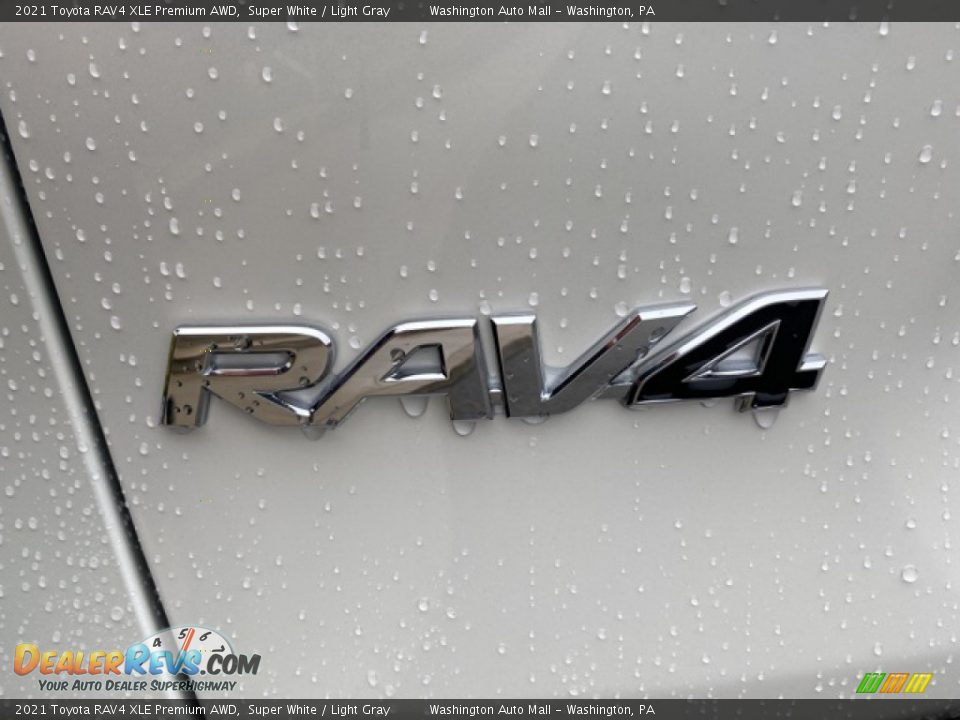 2021 Toyota RAV4 XLE Premium AWD Super White / Light Gray Photo #30