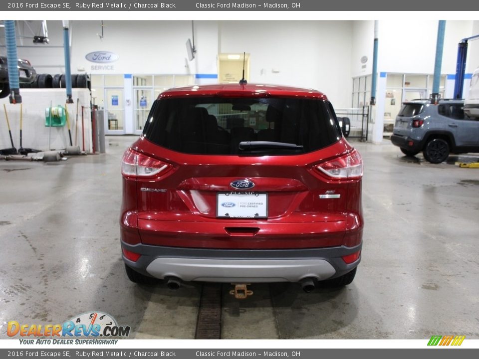 2016 Ford Escape SE Ruby Red Metallic / Charcoal Black Photo #7