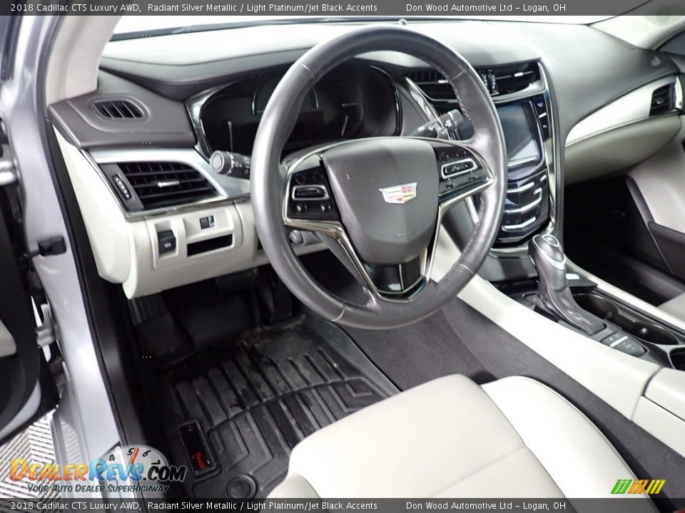 2018 Cadillac CTS Luxury AWD Radiant Silver Metallic / Light Platinum/Jet Black Accents Photo #32