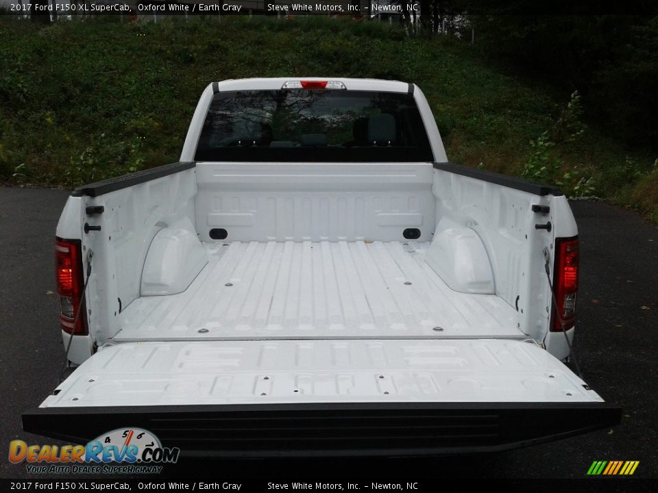 2017 Ford F150 XL SuperCab Oxford White / Earth Gray Photo #8