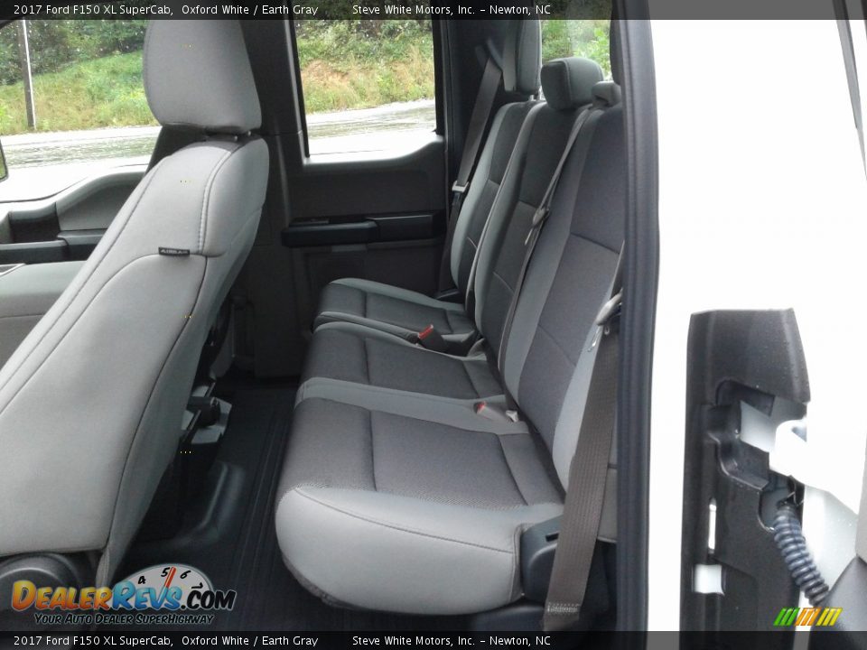 Rear Seat of 2017 Ford F150 XL SuperCab Photo #13