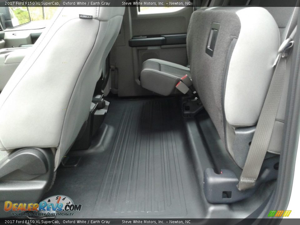 Rear Seat of 2017 Ford F150 XL SuperCab Photo #14