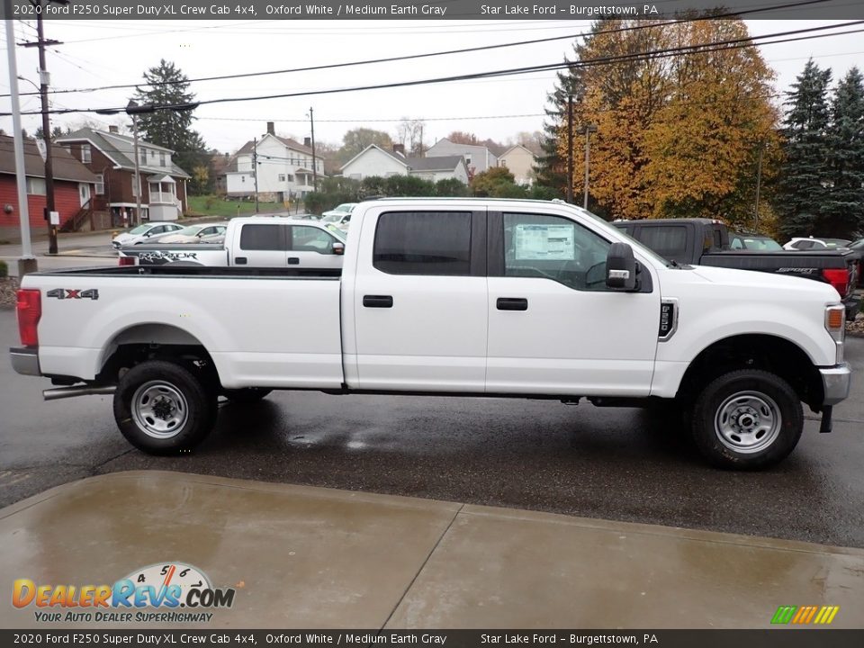 2020 Ford F250 Super Duty XL Crew Cab 4x4 Oxford White / Medium Earth Gray Photo #7