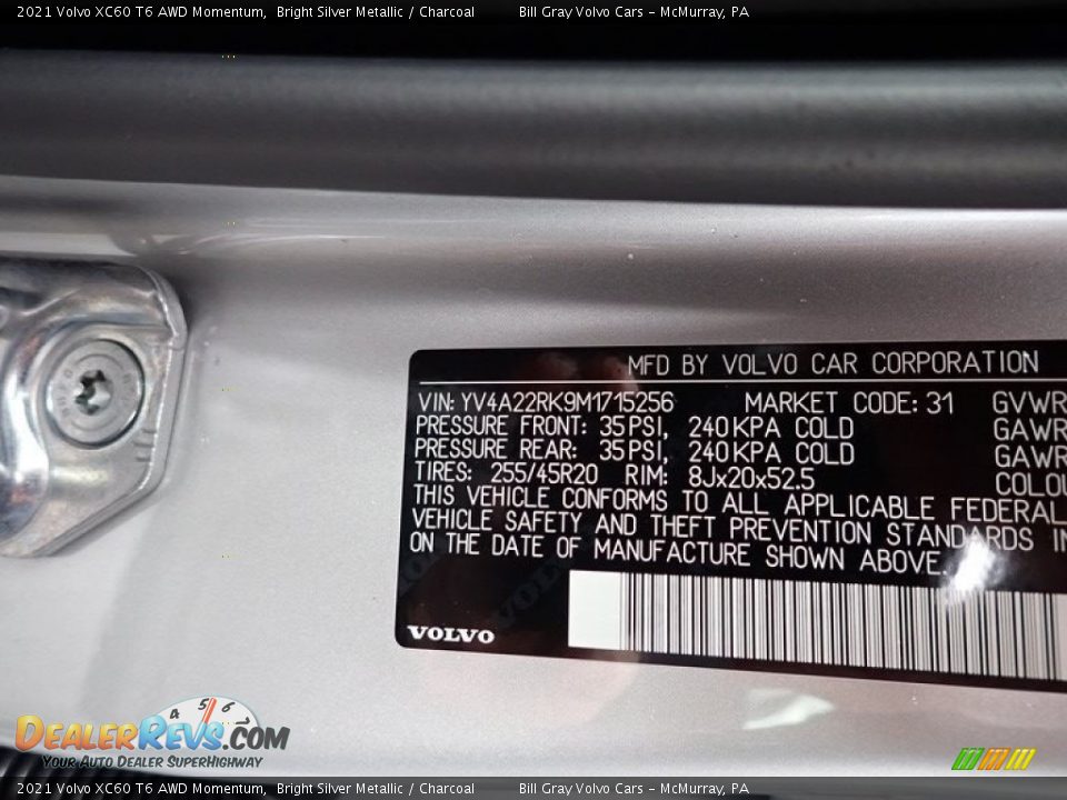 2021 Volvo XC60 T6 AWD Momentum Bright Silver Metallic / Charcoal Photo #11