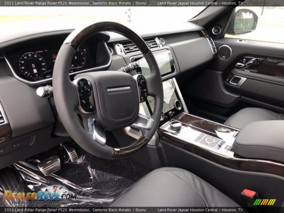 Dashboard of 2021 Land Rover Range Rover P525 Westminster Photo #16