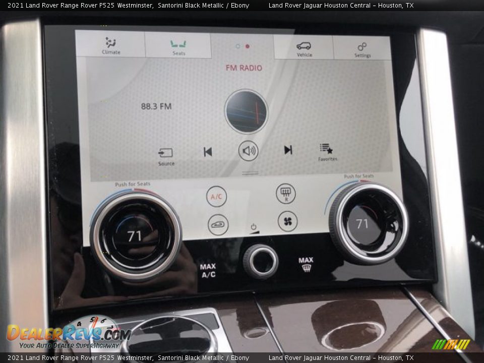 Controls of 2021 Land Rover Range Rover P525 Westminster Photo #28