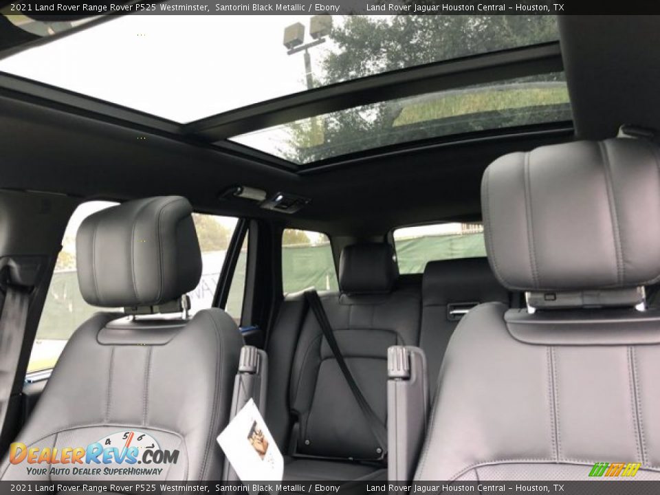 Sunroof of 2021 Land Rover Range Rover P525 Westminster Photo #31