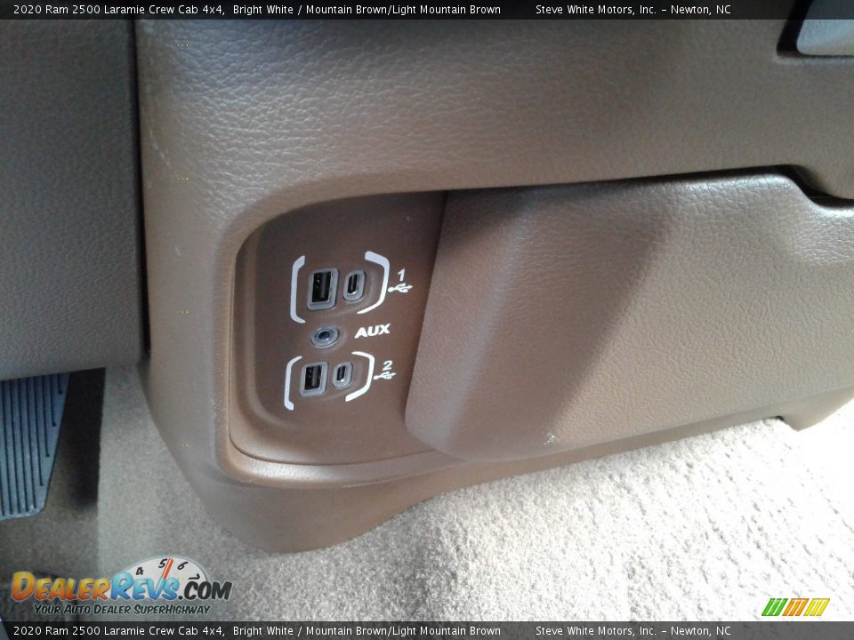 2020 Ram 2500 Laramie Crew Cab 4x4 Bright White / Mountain Brown/Light Mountain Brown Photo #28