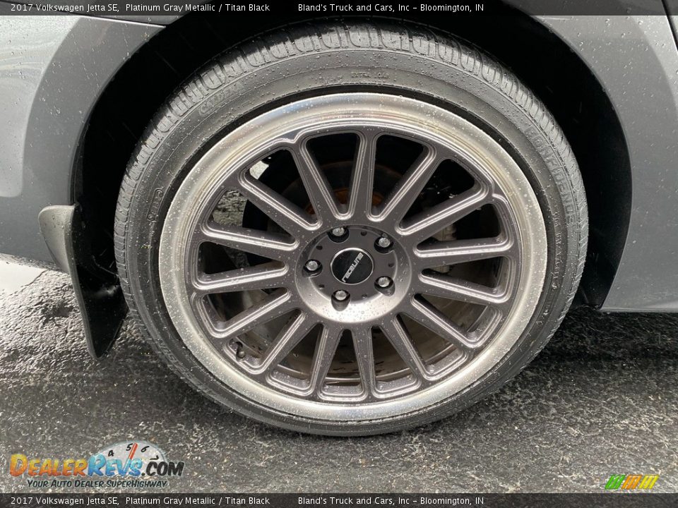 2017 Volkswagen Jetta SE Platinum Gray Metallic / Titan Black Photo #32