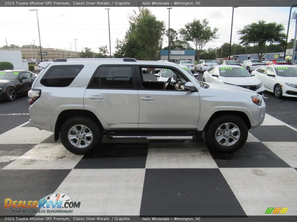 2020 Toyota 4Runner SR5 Premium Classic Silver Metallic / Graphite Photo #3