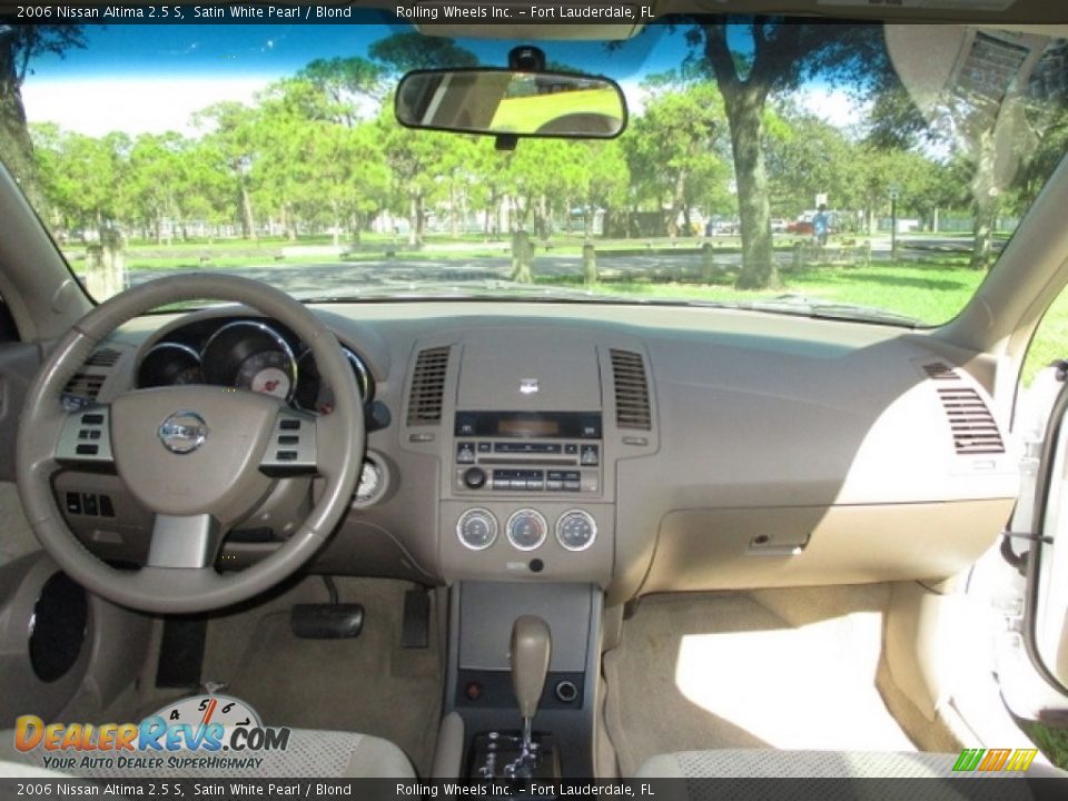 2006 Nissan Altima 2.5 S Satin White Pearl / Blond Photo #4
